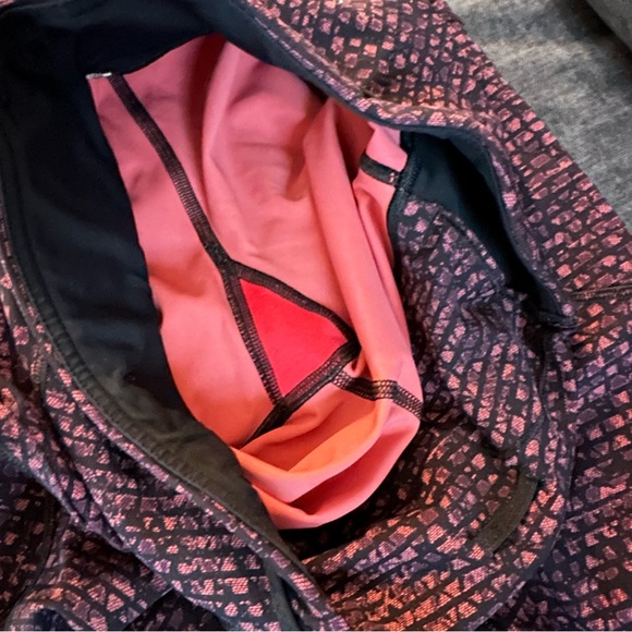 Lululemon Outrun 17” Crop Legging Shutter Weave Dust - Picture 10 of 11